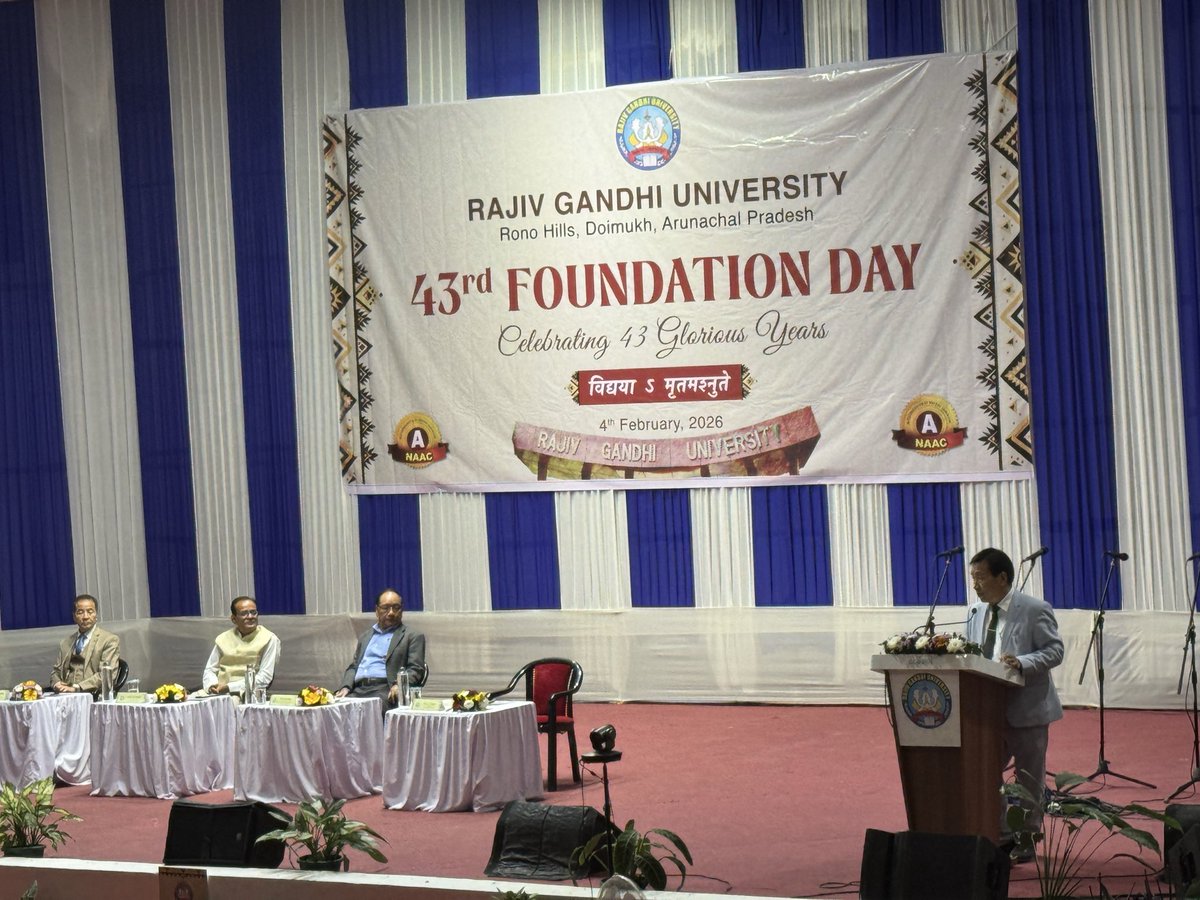 EnglishRgu's tweet photo. Happy Foundation Day!💐💐💐🎉 https://t.co/RmZXdFaDGJ