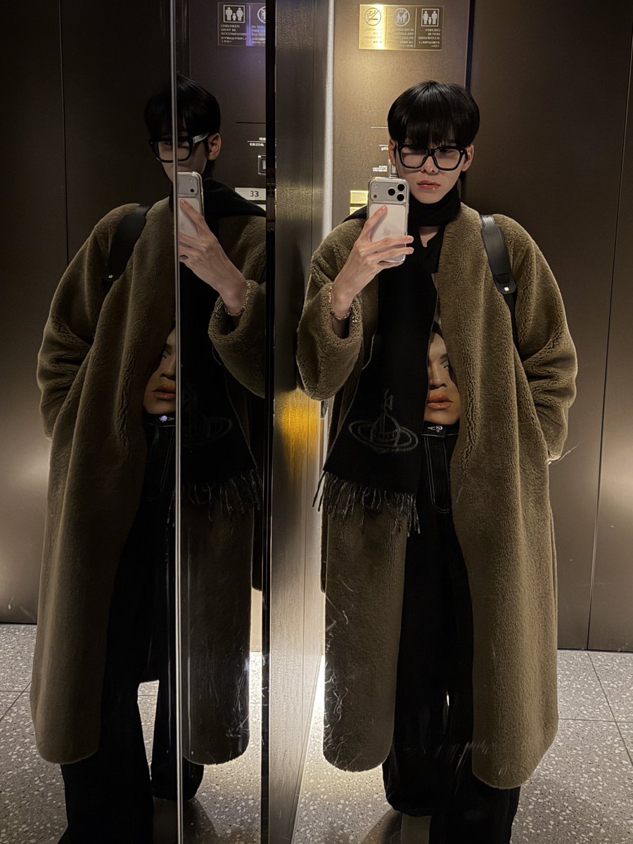 hello divas 🐈‍⬛