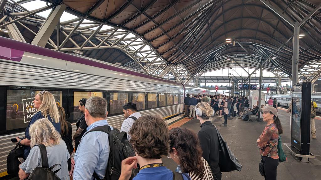clmcavaney's tweet photo. @vline_geelong is the (now delayed) 4:45pm Waurn Ponds service going to run?  We are waiting on platform 6A with little or no information on what's going on https://t.co/C13w3keQPF