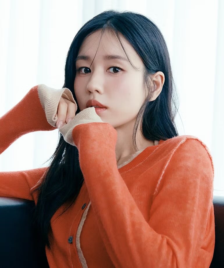 qqqpercent_'s tweet photo. 앙 .. 내 블러셔 ˶• ᴗ •˶ https://t.co/OXL8kQmErD