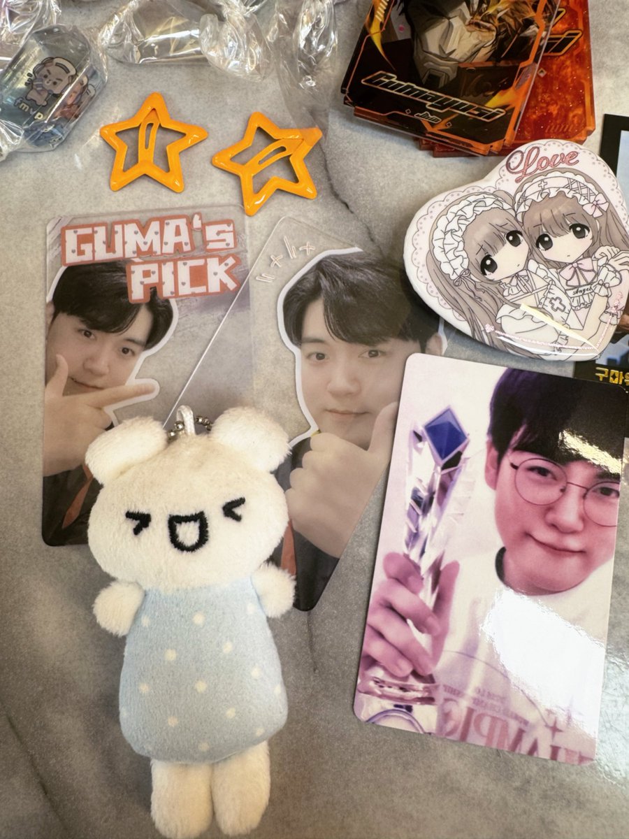 𖡼ꪔ̤̮ 💒₊˚ ꮂ⊹🍥⸝⸝⸝ 🍧⁺₊ ∗🤍

𝙷𝚊𝚙𝚙𝚢 𝚕𝚘𝚟𝚎𝚕𝚢 𝚝𝚑𝚒𝚛𝚍 𝟼𝚝𝚑 𝙵𝚎𝚋𝚛𝚞𝚊𝚛𝚢 𝚠𝚒𝚝𝚑 𝙶𝚄𝙼𝙰𝚈𝚄𝚂𝙸~

#gumayusi #구마유시
#cafe_98_gumayusi