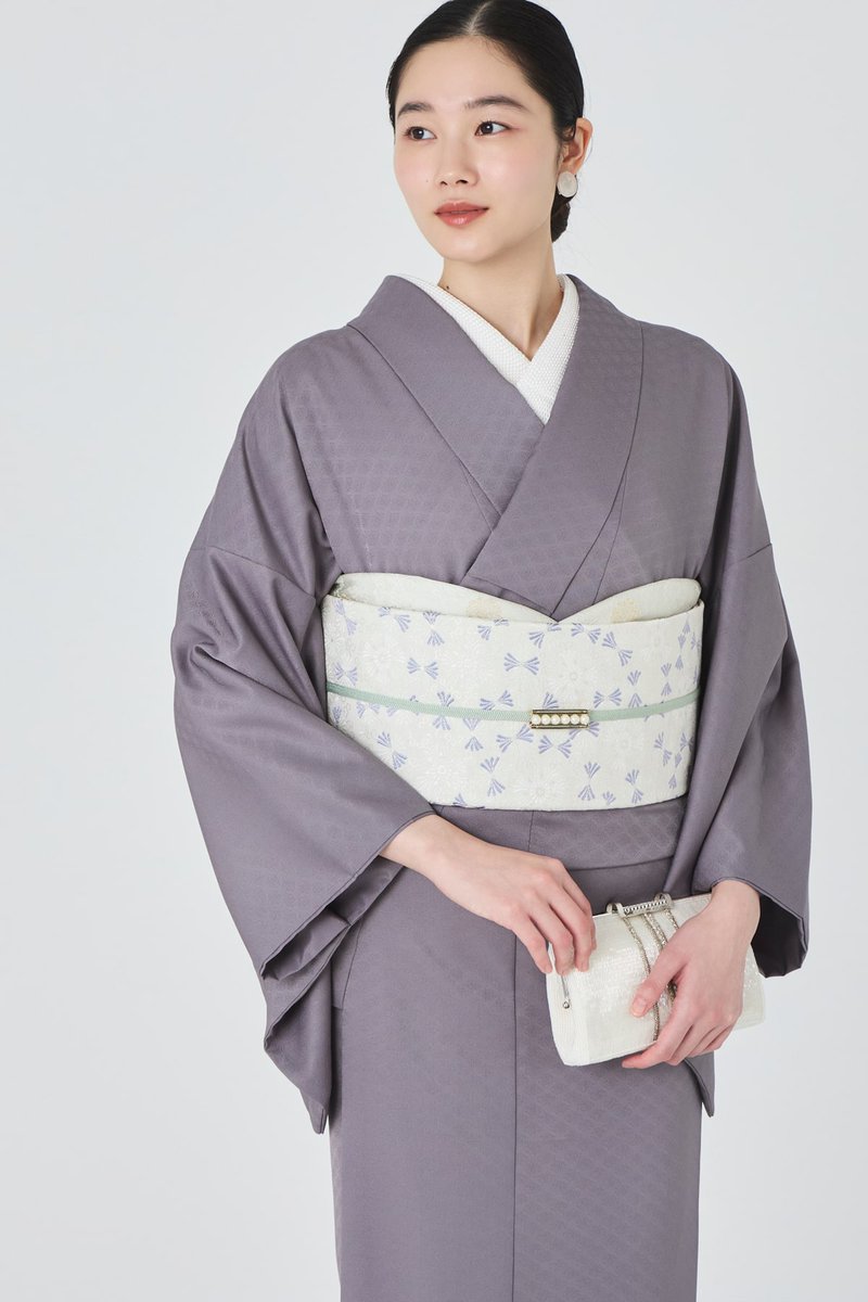 🌸オリジナルきもの やまと可憐🌸 やまと可憐のシリーズでは、 セミ