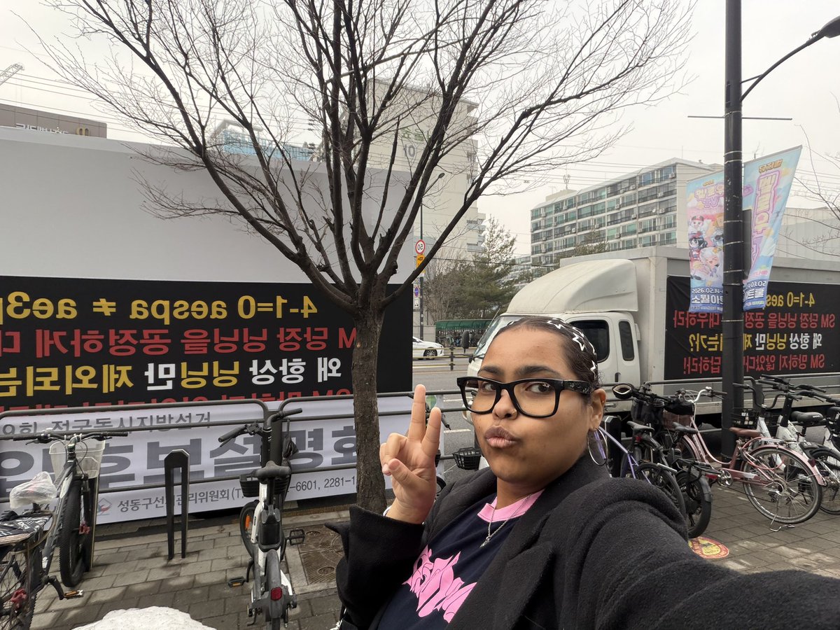 I’m posted up at the ningy protest trucks! <a href="/NingNing_Bar/">CHINA NINGNING Bar</a>