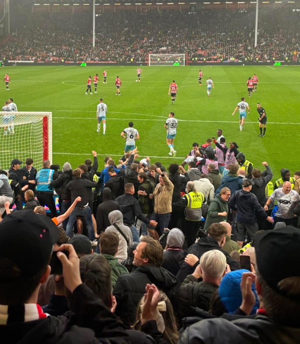 Simon Fry tweet media