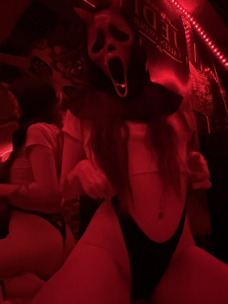 lyxlethal's tweet image. all those "muscles" didn't help much