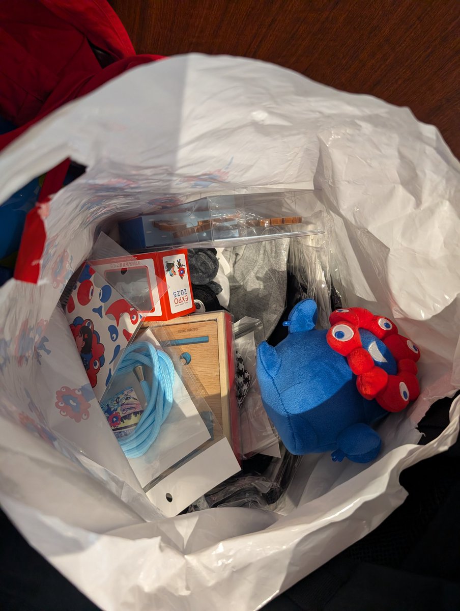 万博公式ライセンス、ミャクミャクお楽しみ袋を当選したので取りに来