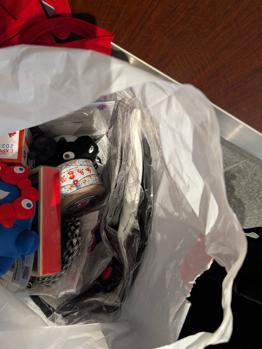 万博公式ライセンス、ミャクミャクお楽しみ袋を当選したので取りに来