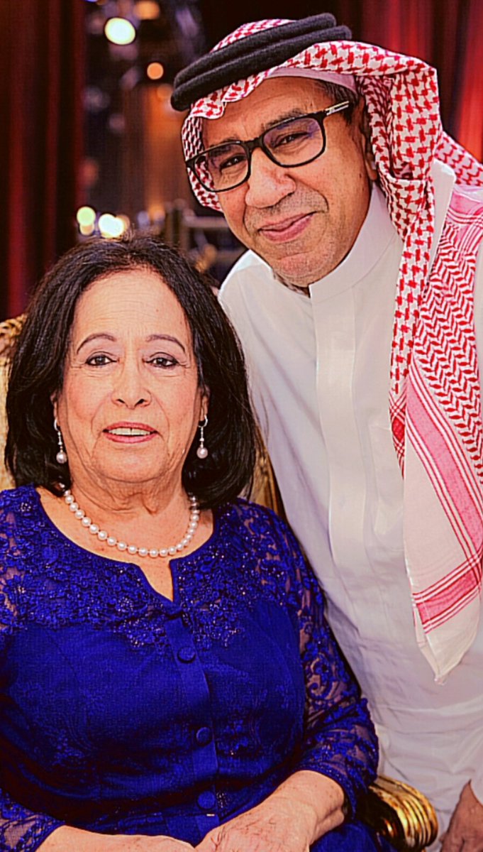 بالأمس، أُعلن رسميًا عن توقّف جميع العمليات الطبية الخاصة بمتابعة الحالة الصحية للفنانة الكبيرة #حياة_الفهد، وإعادتها من لندن إلى #الكويت، لتبقى بين أهلها ومحبيها، في وقتٍ لم تستقر فيه حالتها الصحية بعد. خبرٌ ليس عابرًا، بل موجع، ثقيل على القلب، لأن الحديث هنا لا يدور عن فنانة