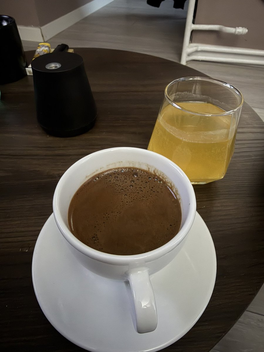 berberot's tweet photo. Добро утро радни народе, од денес сум на одмор https://t.co/BwBHQ4YGto