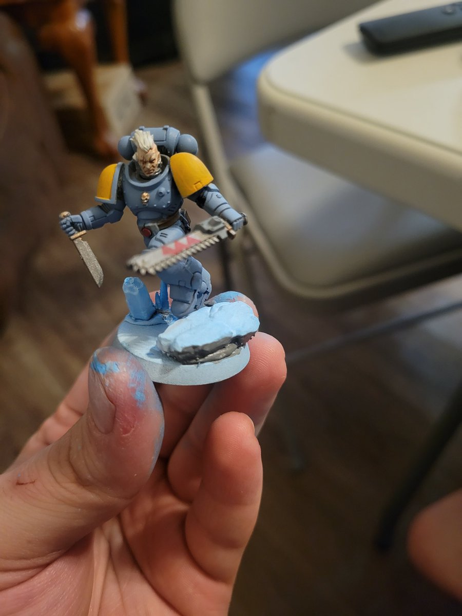 Been getting into basing lately and having a lot of fun with it, got the STL for the basing from epic basing and I used epoxy clay to help create a more natural look, gonna work on adding natural plants next. #warhammer40k #painting