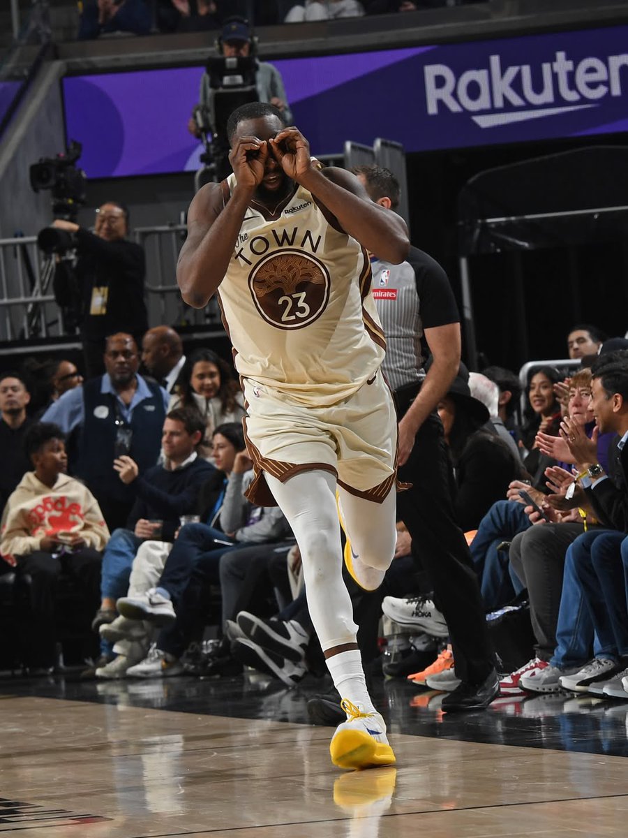 WarriorsLatam_'s tweet photo. “Si todo esto se termina después de 13 años y medio, que malditos 13 años y medio que fueron. Acepto la multa, pero que malditos 13 años y medios que fueron”.

✍️ Draymond Green https://t.co/iRJFa28hNP