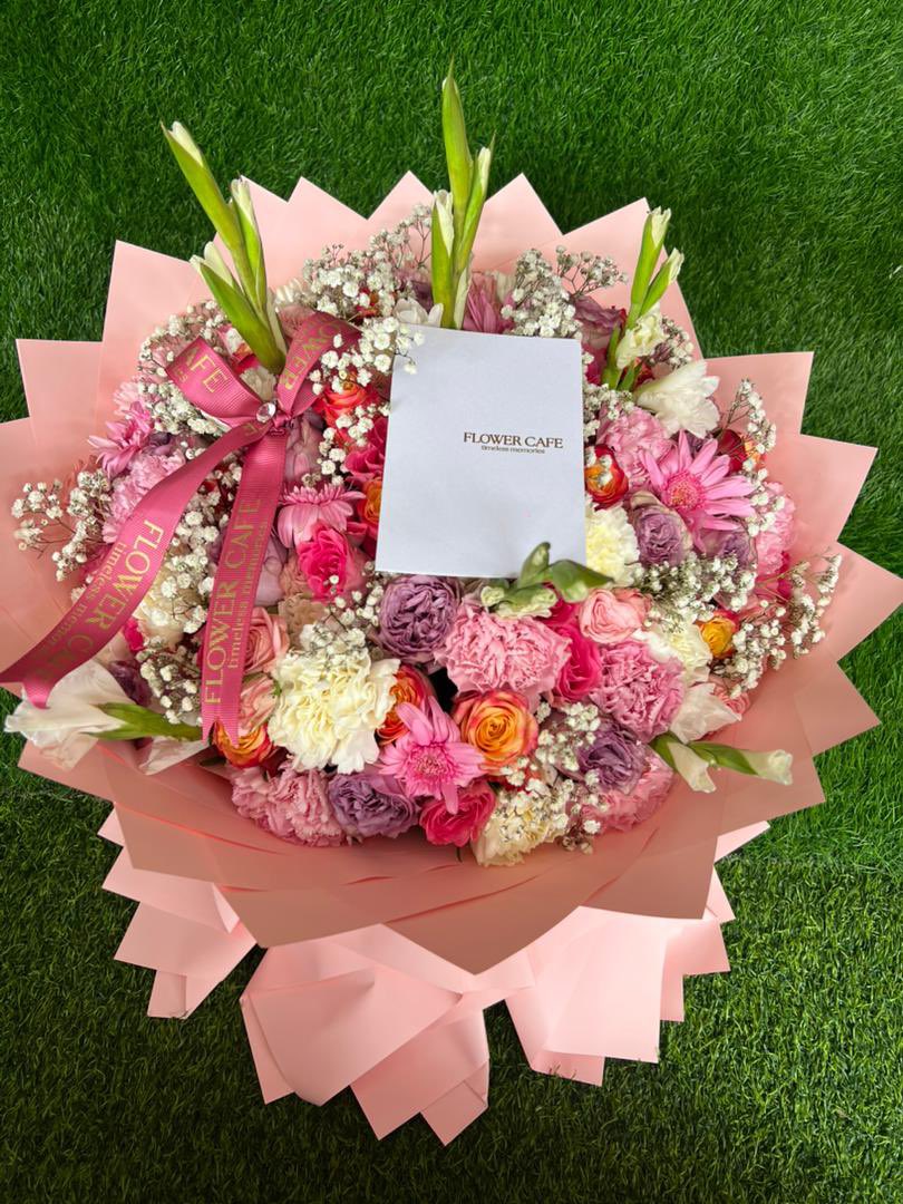 Btw it’s not only your woman that deserves flowers 😁

Gift your friends too ,  <a href="/Flowercafe_ug/">FlowerCafe ug 🌺💐</a> is the trusted plug &amp; will get your orders delivered 🤭👏🏾