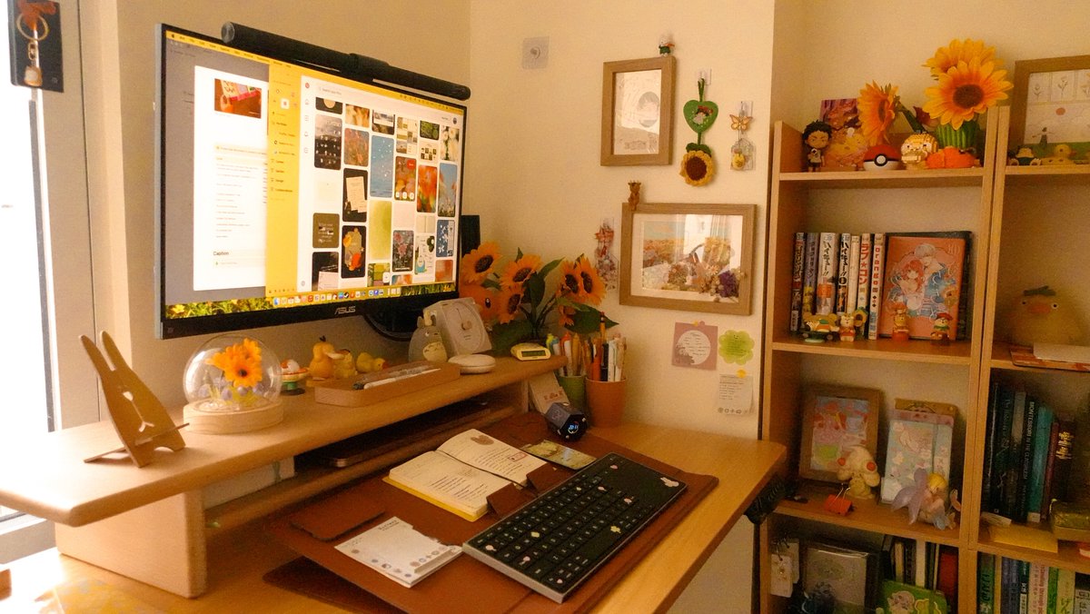CZUROfficial's tweet photo. #CZUR 2-in-1 Keyboard ✨
Keyboard + trackpad in one.
Lightweight, smooth to type, space-saving, and easy to carry.💡
(Photos by @by.mirasoul
Learn more: https://t.co/bOokb2de86
#keyboard #desksetup #SmartWorkspaces https://t.co/N8ZfFhtmjT