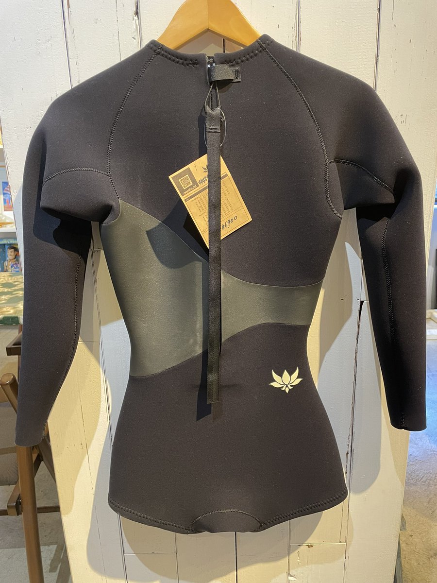 AXXE CLASSIC TYPE-M For Lady's 🏄🏼‍♀️ 2mmローネック長袖