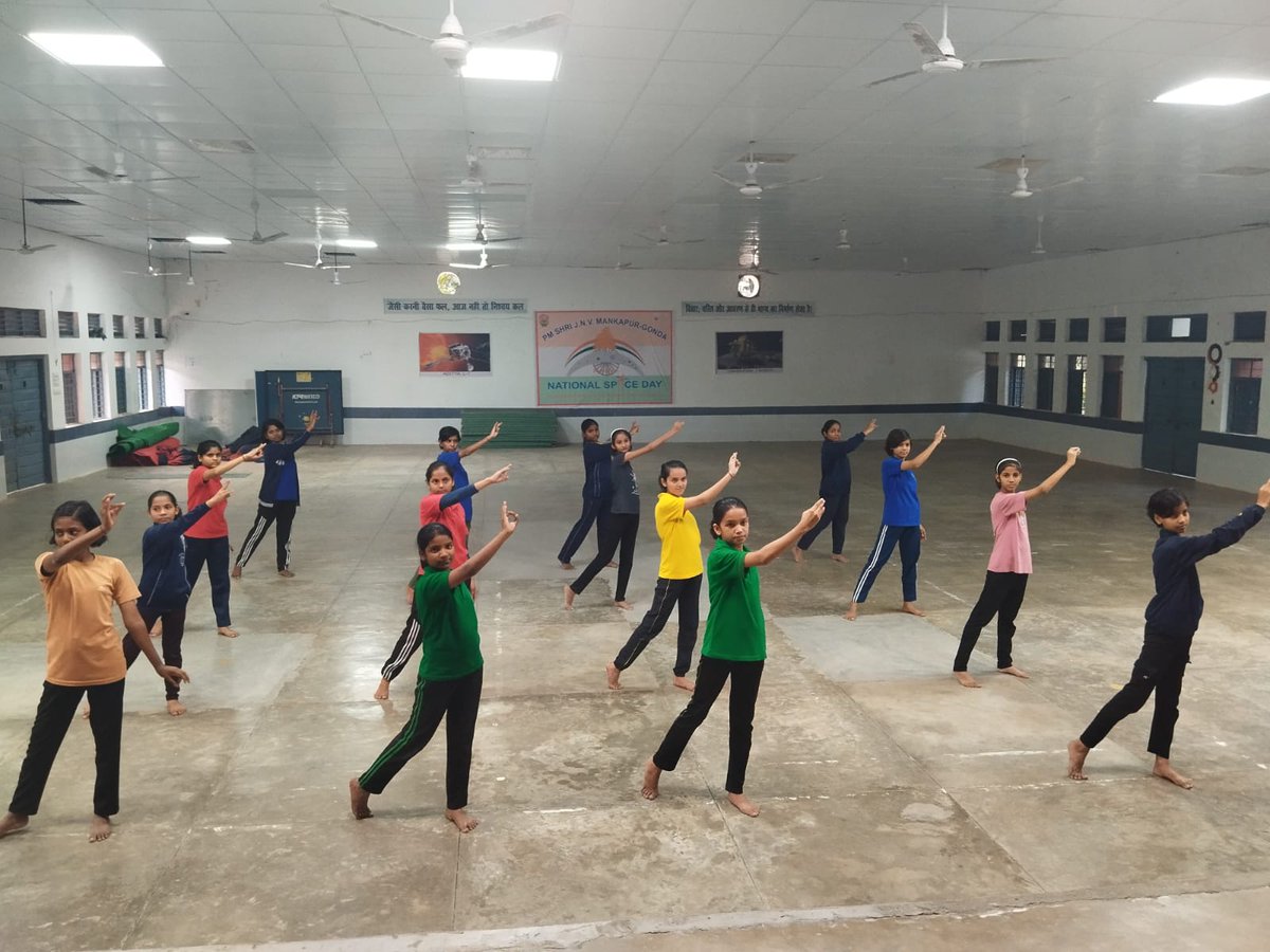 manakpaur's tweet photo. Music classes conducted at JNV Gonda under PM SHRI Scheme. https://t.co/mBtmlvd7y7