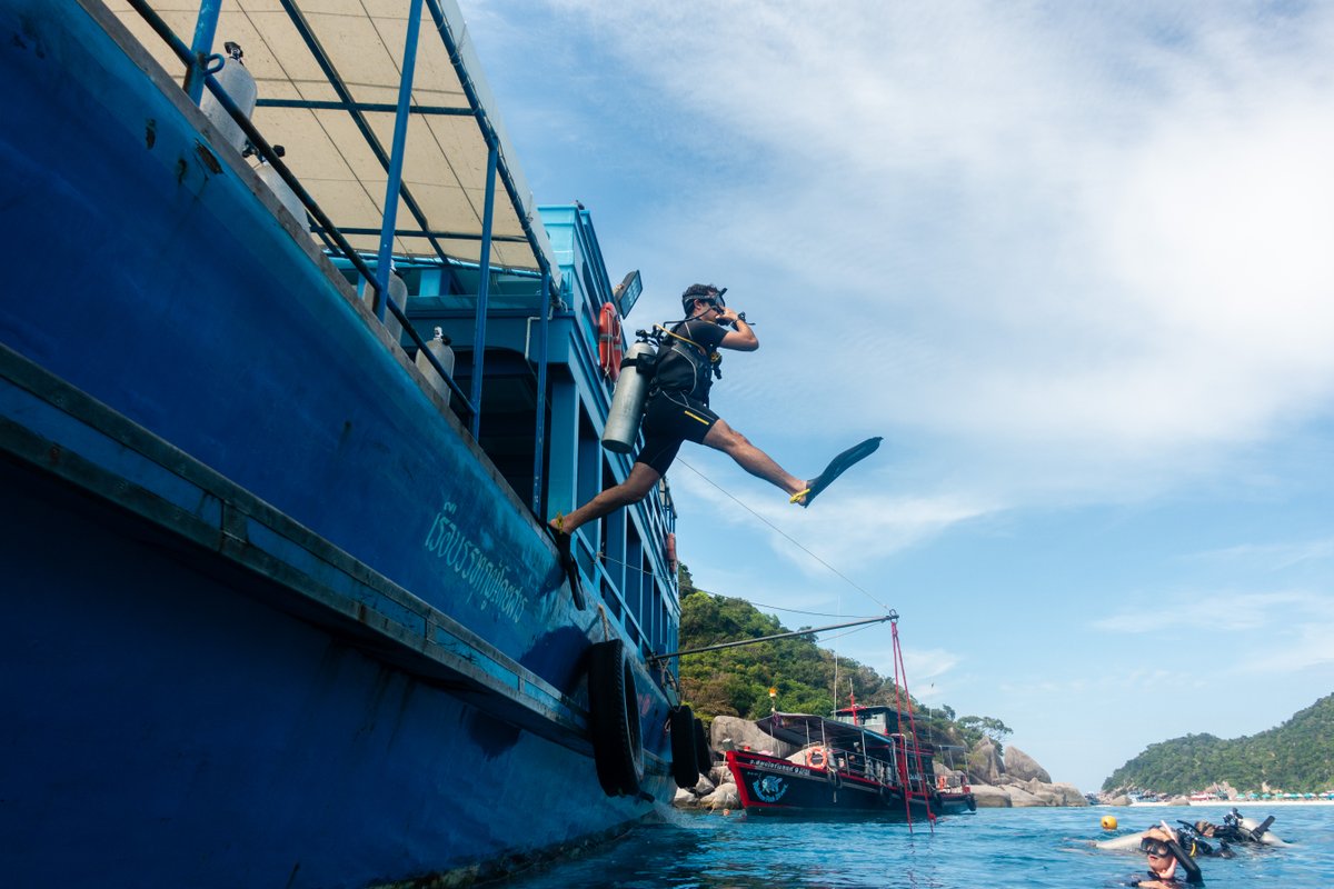 blackturtledive's tweet photo. We will provide you with a bespoke, relaxed and enjoyable fun diving experience. We will show the best of everything that there is to see, at dive sites suitable for your level of training and experience. https://t.co/L6Ys3vi6yL #FunDive #KohTao #scuba #Thailand #Fun https://t.co/K9omKUeQJk