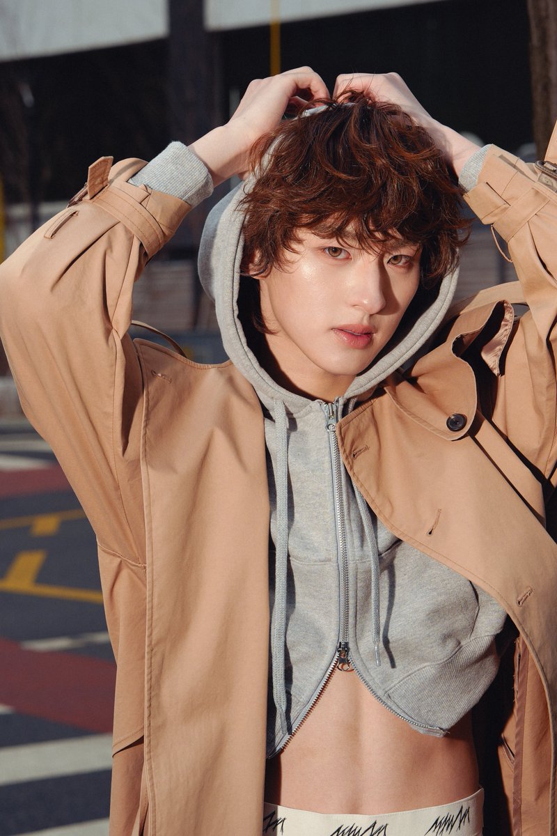 jrsxcvii's tweet image. ใจพี่ยกให้เธอเลย ทั้งหมดที่มี เธออยากได้อะไรเอาไปเลย ถูกใจใช่เลยคนสวย ยอมแล้ว จริงๆ ถ้านี่คือน้องบลู อันวาร์จะไปไหนรอดวะ 

THOMASKONG IN SFW26FW
#MMAMxTHOMASKONG