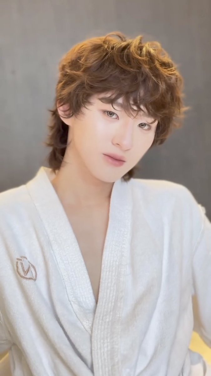 jrsxcvii's tweet image. ใจพี่ยกให้เธอเลย ทั้งหมดที่มี เธออยากได้อะไรเอาไปเลย ถูกใจใช่เลยคนสวย ยอมแล้ว จริงๆ ถ้านี่คือน้องบลู อันวาร์จะไปไหนรอดวะ 

THOMASKONG IN SFW26FW
#MMAMxTHOMASKONG