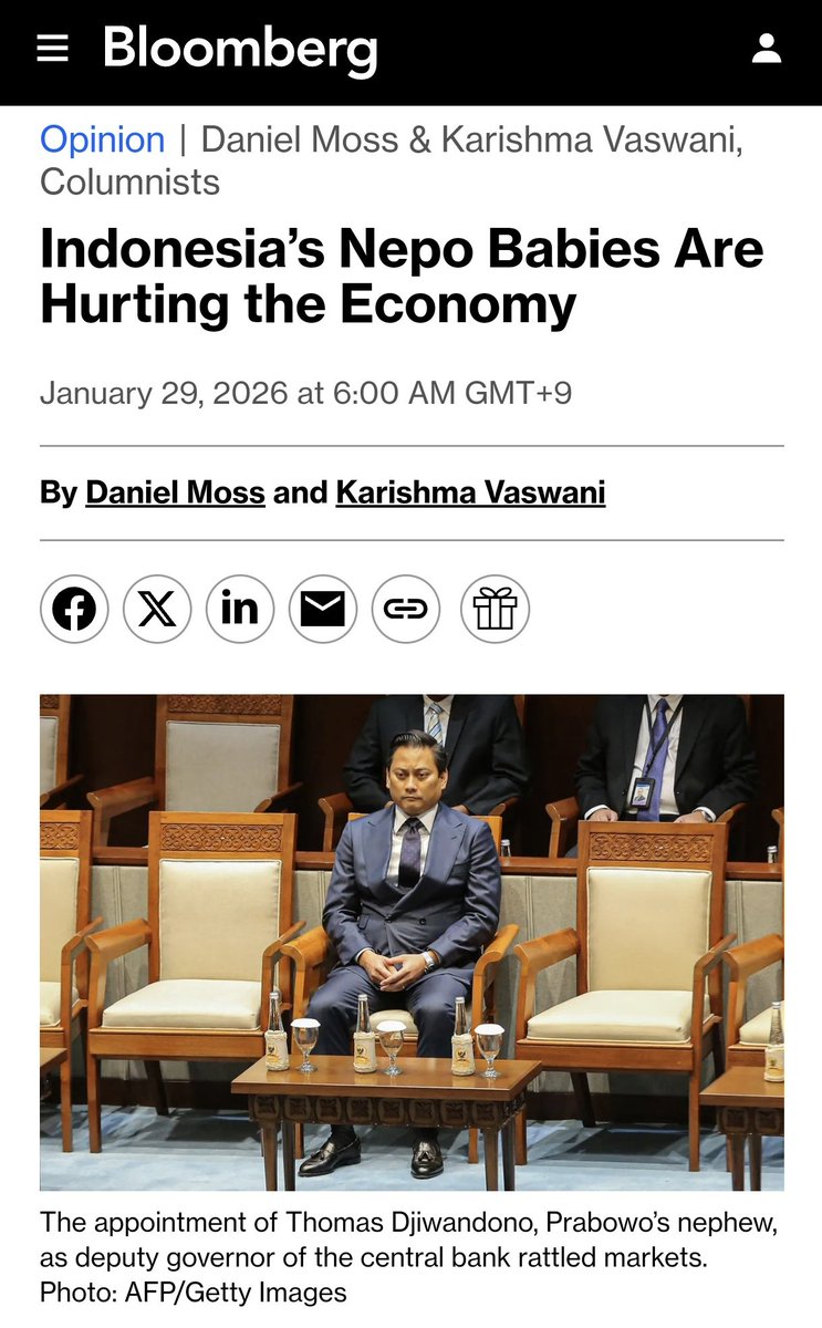 txtdaritaxpayer's tweet photo. Di artikel ini, penulis menanyakan dua pertanyaan sederhana: 

"Why him, why now? https://t.co/YaqovTRCik