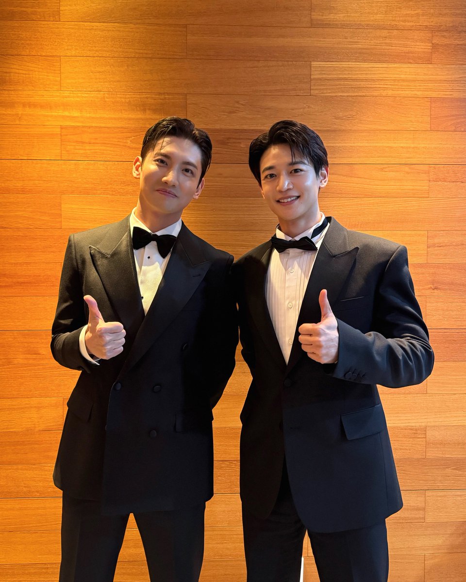 Μ𝕚𝐧 😈Ψ tweet media