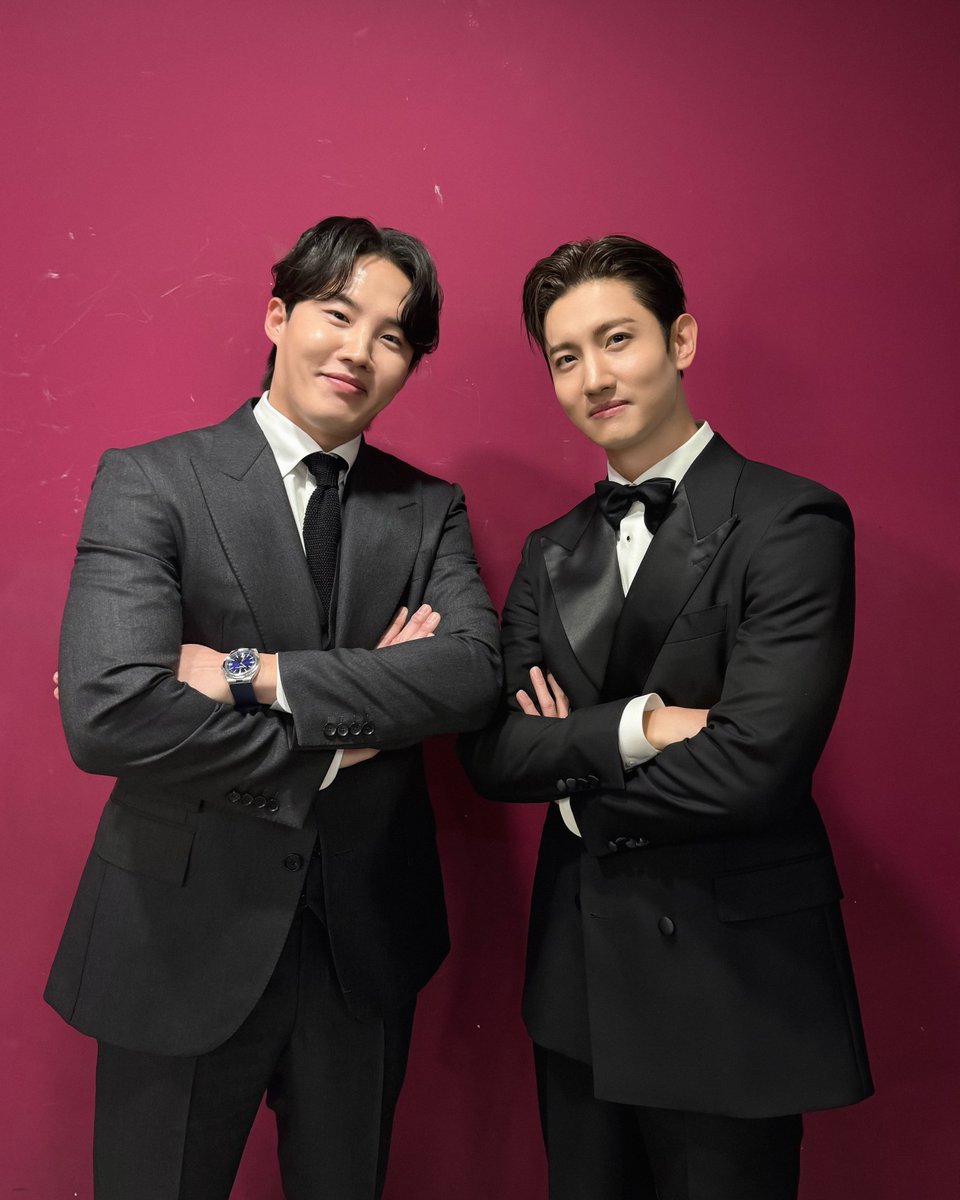 Μ𝕚𝐧 😈Ψ tweet media