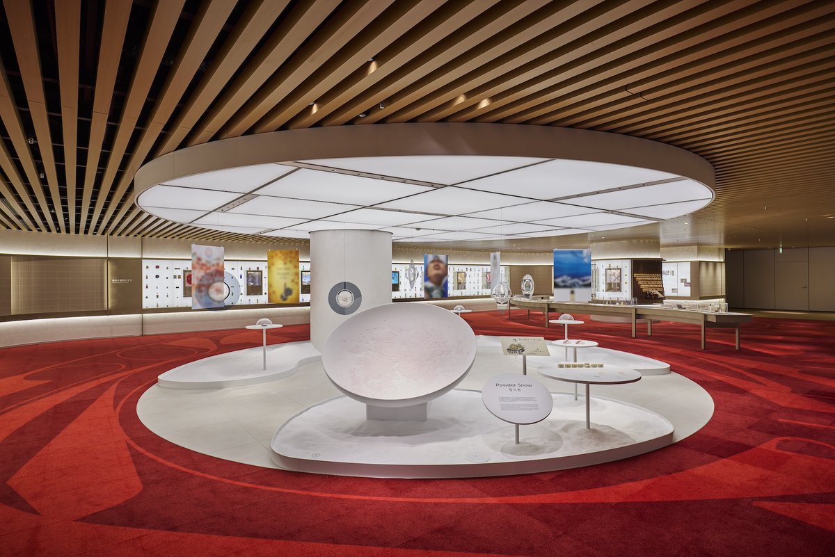 TokyoArtBeat_JP's tweet photo. 🆕資生堂の新展示空間「Shiseido Art &amp; Heritage Passage」が横浜にオープン！ 150年の美と文化のアーカイヴを公開
https://t.co/AM5nFX9Qi4
資生堂150年にわたる歴史と美意識をアートの視点からひもとく空間。髙田安規子・政子展も👀 https://t.co/y8PHYwiYzZ