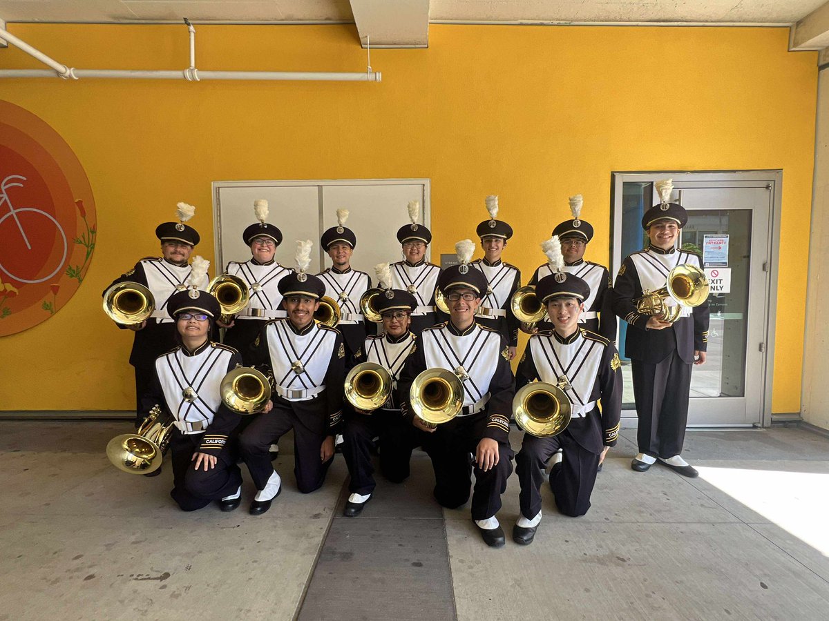 bearitones's tweet photo. The Bearitones Could Be The First Section In Cal Band To Achieve EGOT Status!  They Just Need To Win An Emmy, A Grammy, An Oscar, And A Tony. https://t.co/1j3L9ExjfK