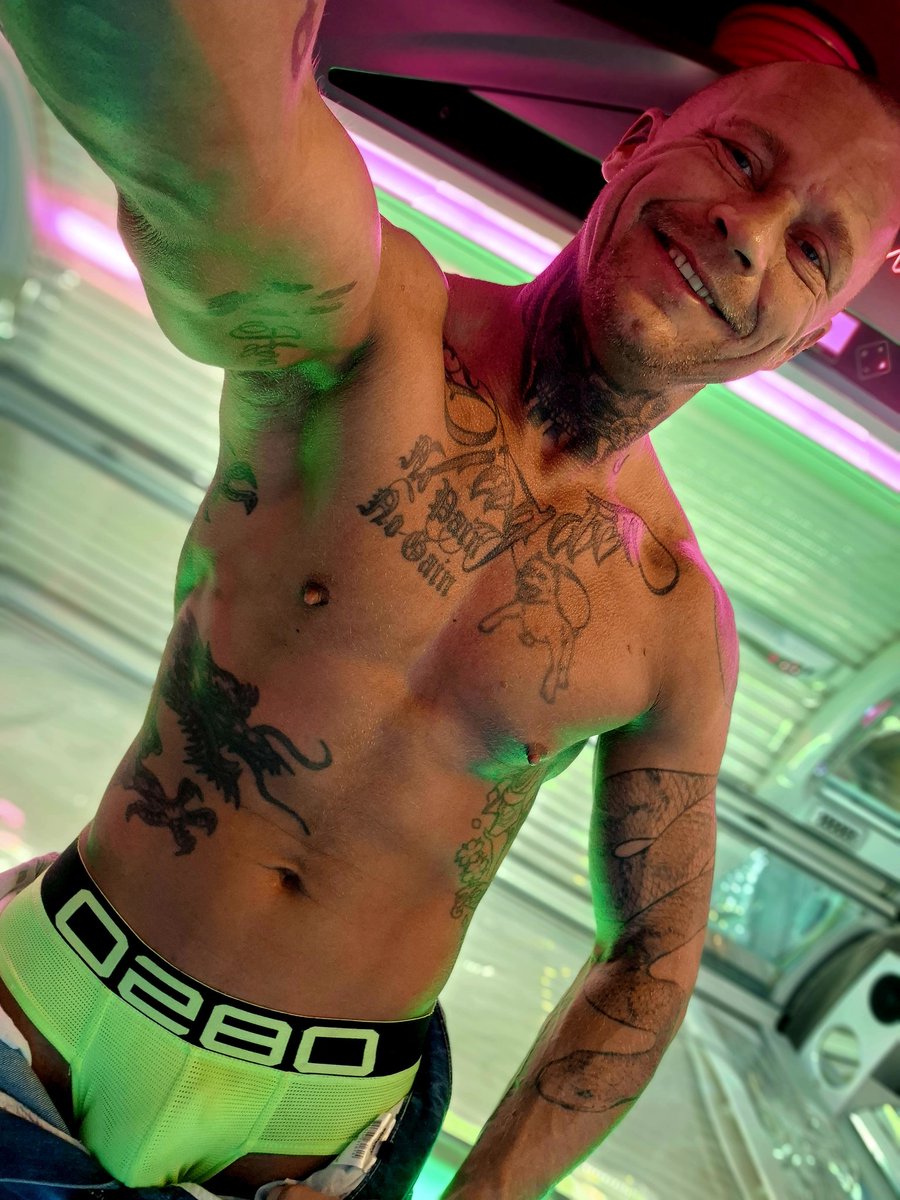 hotboy83 tweet media