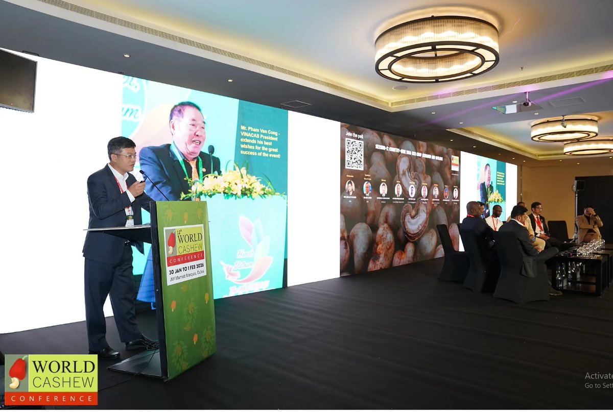 vinacas's tweet photo. 🇻🇳 VINACAS attended WCC &amp; surveyed Gulfood 2026 during a working visit to Dubai. At WCC, VINACAS represented Vietnam in a dedicated session on global RCN supply forecasts and joined closed-door &amp; bilateral meets with AICA 🇮🇳 and INCAJU 🇲🇿to foster long-term cooperation. https://t.co/Z6IHSvOzL8