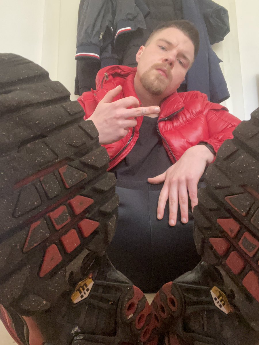 FindomMaster#1 tweet media