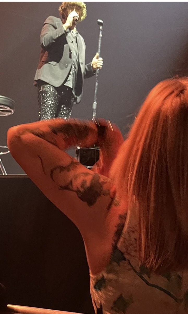 ChunkyRobin's tweet photo. @JamesArthur23 6 days until you return to Birmingham for a night of amazing new music for me to lose my voice too once more. You’ll definitely know I’m there 🤣 xxx https://t.co/birzPAD01K