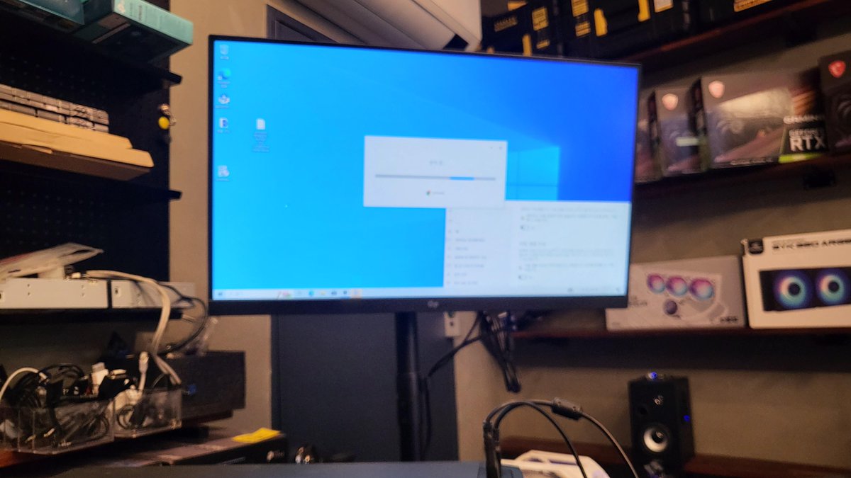 고객 맞춤형 PC 조립은 역시 컴빌런! 🛠️ 깔끔한 선정리에 OS 설치까지, 완벽하게 출고 준비 마쳤네요. 사무용, 게이밍 PC 모두 문의주세요!

#컴빌런 #게이밍컴퓨터 #평택컴퓨터 #PC조립 #깔끔한선정리 #컴퓨터설치