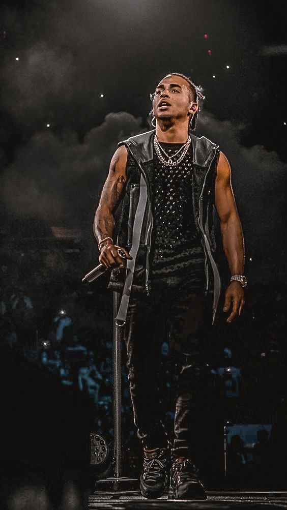 darwinice_'s tweet photo. Most streamed Latin Artist on Spotify:

1. Bad Bunny - 114.2B
2. J Balvin - 51.7B
3. Ozuna - 45B
4. Daddy Yankee - 37.9B
5. Rauw Alejandro - 37.8B⬆️
6. Anuel AA - 37.2B⬇️
7. Karol G - 35.1B
8. Maluma - 32.6B
9. Feid - 32.2B 
10. Myke Towers - 31.4B

Still no Peso Pluma 💔 https://t.co/gkuMiq82do