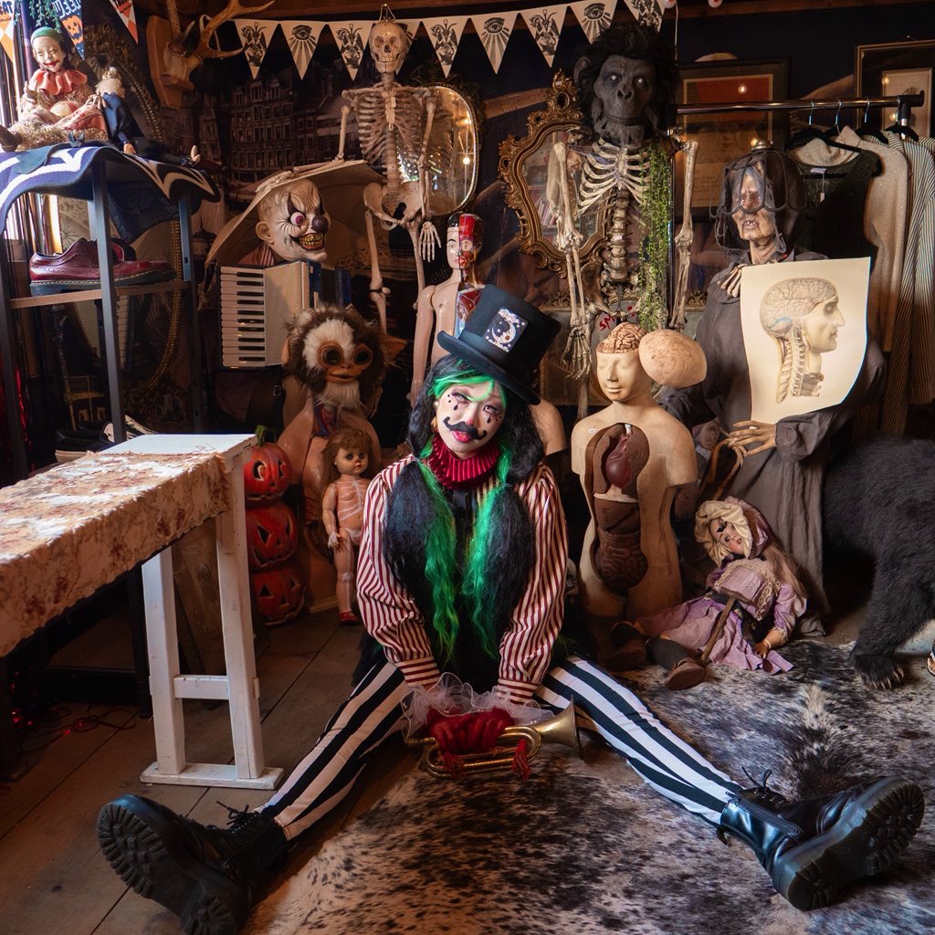 Anatomic Circus tweet media