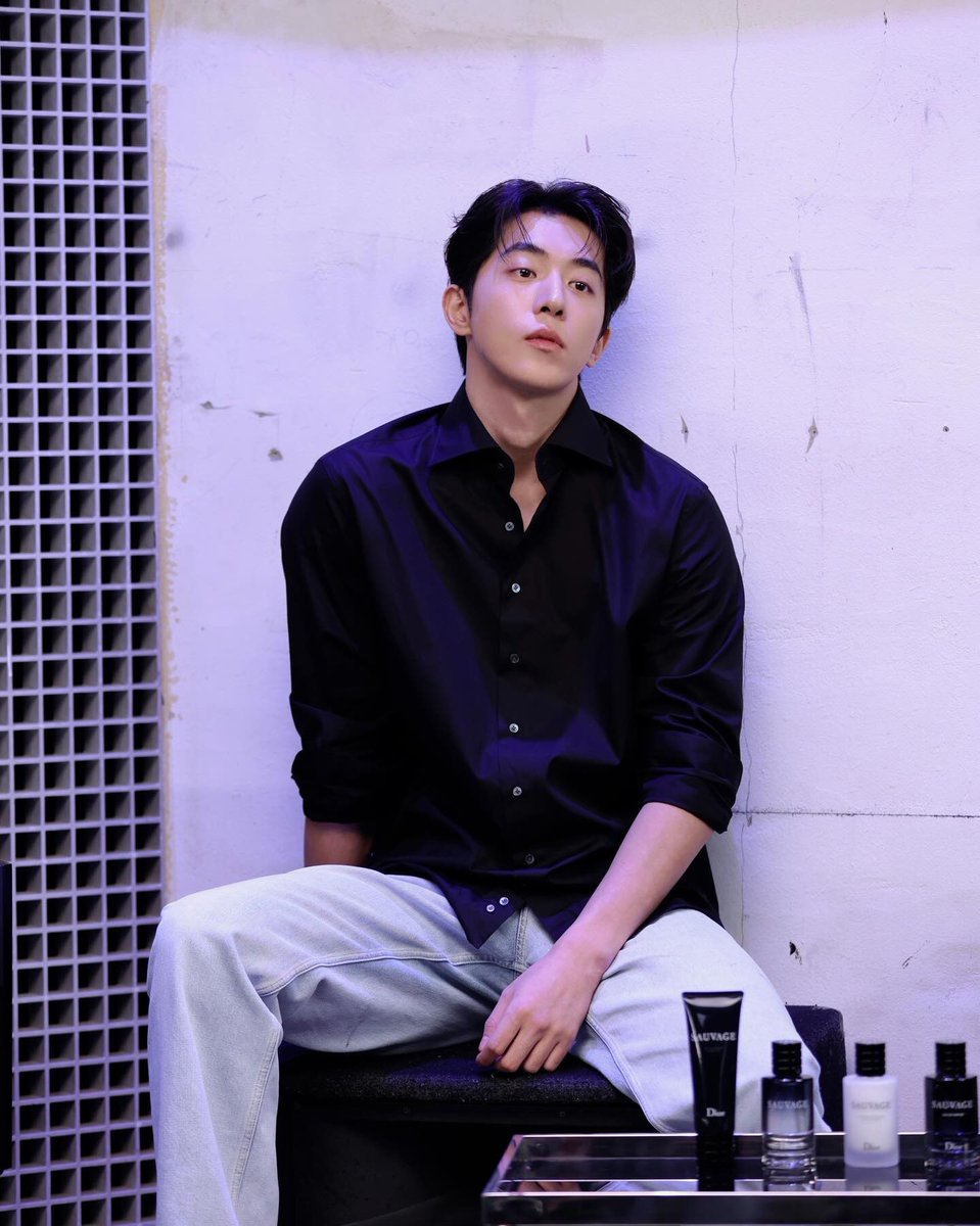 wngurdld's tweet photo. 260204 남주혁 인스타 업데이트 ❤︎

😎
SAUVAGE WITH BARBER https://t.co/LeVJMsACKX