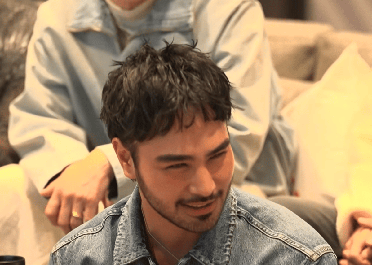 bokukarasuru's tweet photo. william: i mostly dated guys who cant cook so seeing someone in s1 like kazuto, i watched thinking, wow he cooks well

alan: I KNOOOW THE FEELING

#TheBoyfriend

LMAO ALAN I LOVE U KEEP PURSUING KAZUTO PLSSSS https://t.co/hIEppOjfzx