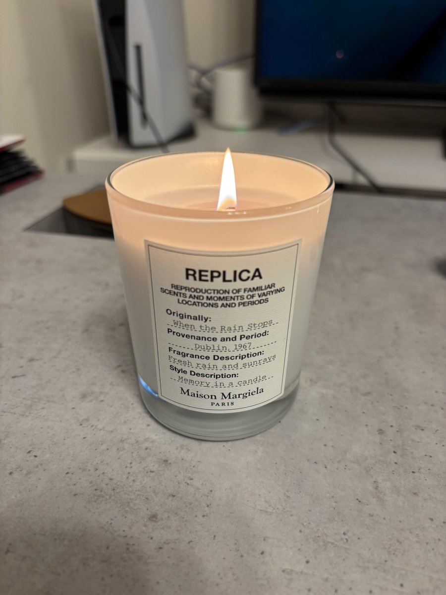 やっぱこの香りはマジで好きだわ。 もう生産終了らしいから在庫買って