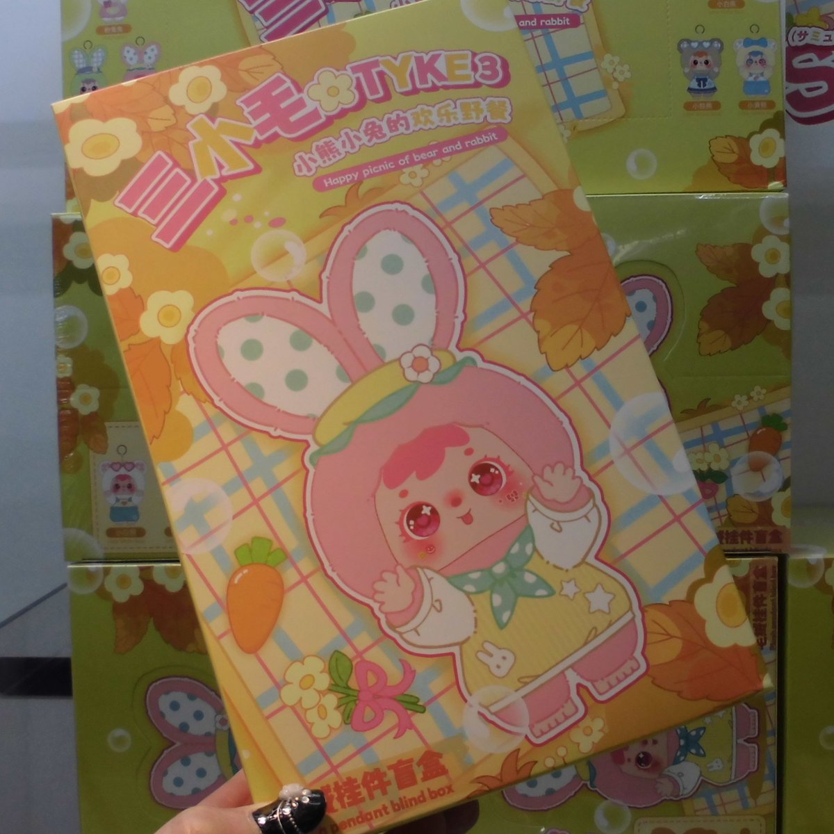 入荷案内🤩

サミュエル ベア＆バニーのハッピーピクニックブラインドボックス

大人気のサミュエル今回はクマさんとうさぎさん💕
お洋服がみんなとってもかわいいので要チェック✨

#サミュエル
#Samuel