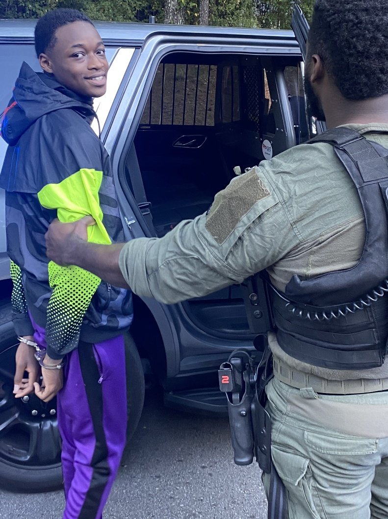 ItsMrsWilkes's tweet image. Shooter sentenced to life for killing 14-year-old after rivalry football game.

wsbtv.com/video/local-vi…