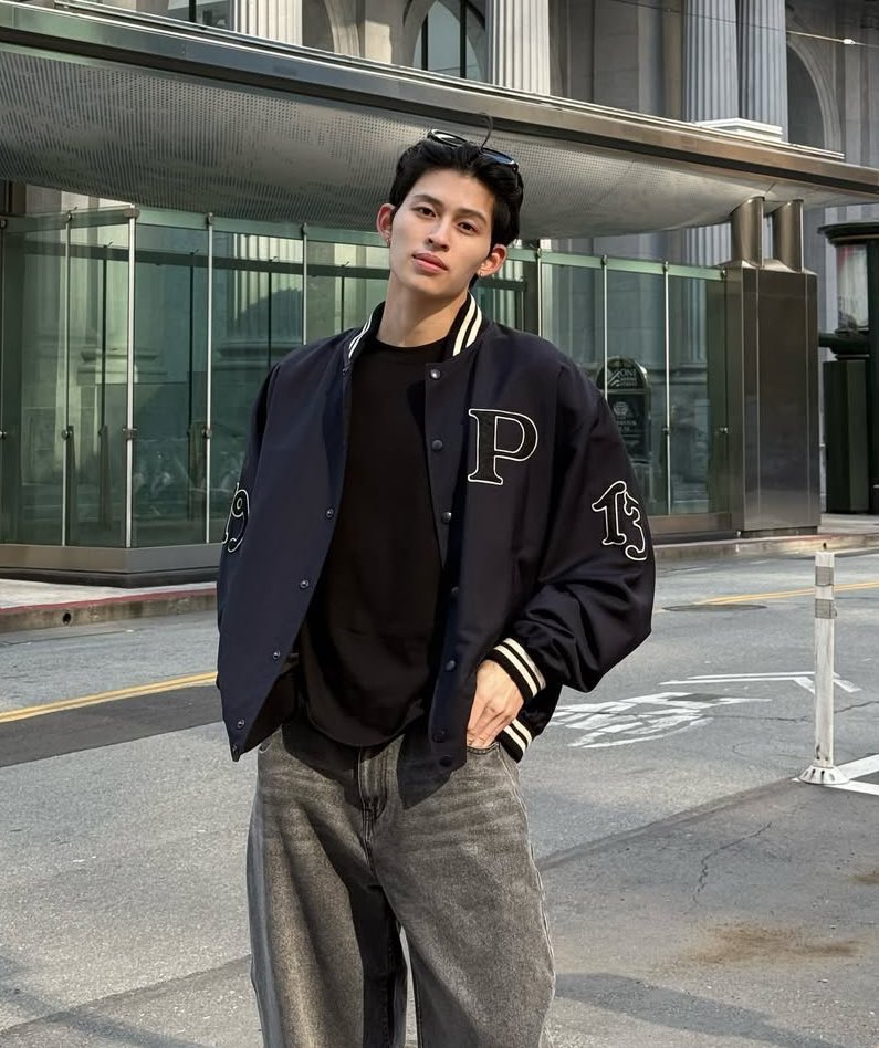 narawisya's tweet image. 2024                                           2026