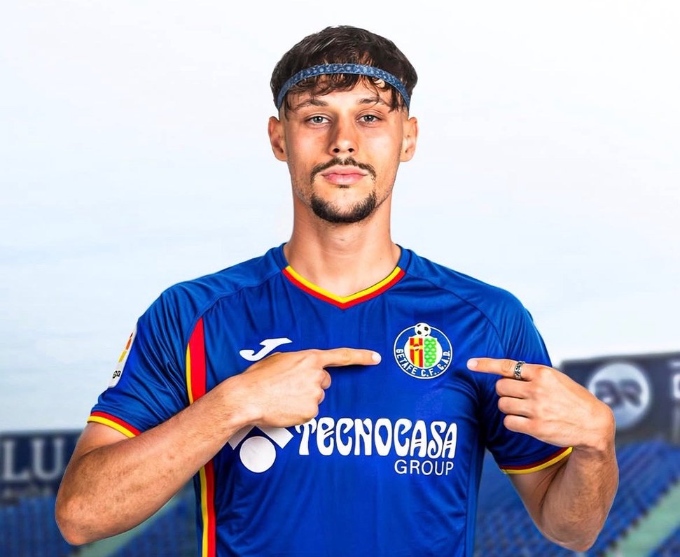 Fantasía Azulona tweet media