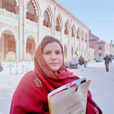 پاکستان میں بھی جیفری ایپسٹئین سے زیادہ بڑے شیطان چھپے ہوئے ہیں!

افشاں لطیف نے جو خطرناک ترین الزامات عائد کئے، آپ نے کبھی ان پر تحقیقات کی خبر سنی؟

عمران خان کی بدترین سیاسی مخالفت کے باوجود بھی موجودہ حکومتوں میں سے کوئی بھی افشاں لطیف کی سرپرستی نہیں کر رہا۔

یہ نشانی ہے