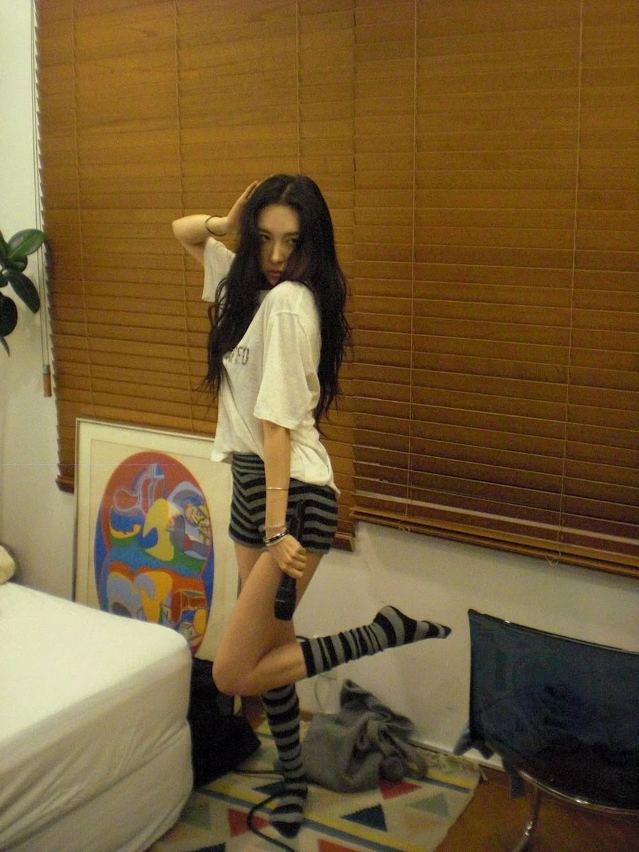 [INSTAGRAM] 31.01.2026

"Ha sido una noche larga"

#SUNMI #선미