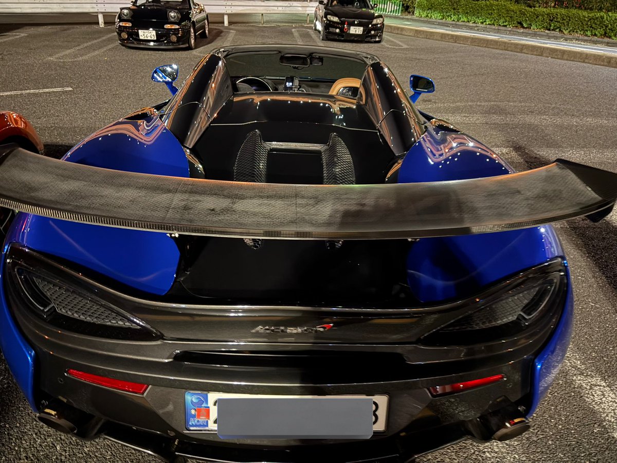 reno4g_cars's tweet photo. 韓国のマクラーレンオーナークラブの会長と知り合った。9万キロ超えのマクラーレン初めてみた😫😫😫 https://t.co/HHdBT7YYmL