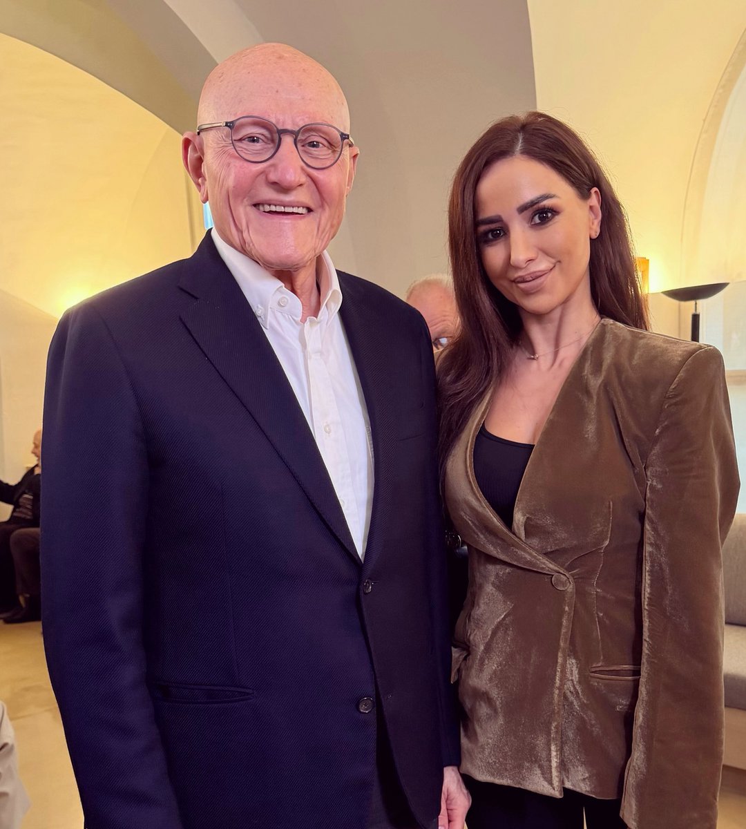 مع رئيس الحكومة السابق تمام سلام خلال إعلان نجله صائب سلام ترشحه للانتخابات النيابية