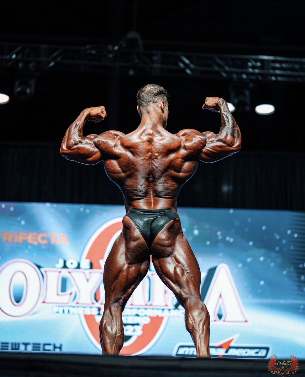 muscle_fitness's tweet photo. 6x Classic Physique Olympia Champion
Chris Bumstead  "✨ His journey is a testament to hard work and passion." 🏆

#mrolympia #classicphysique #waybackwednesday https://t.co/tazlc6AcOZ
