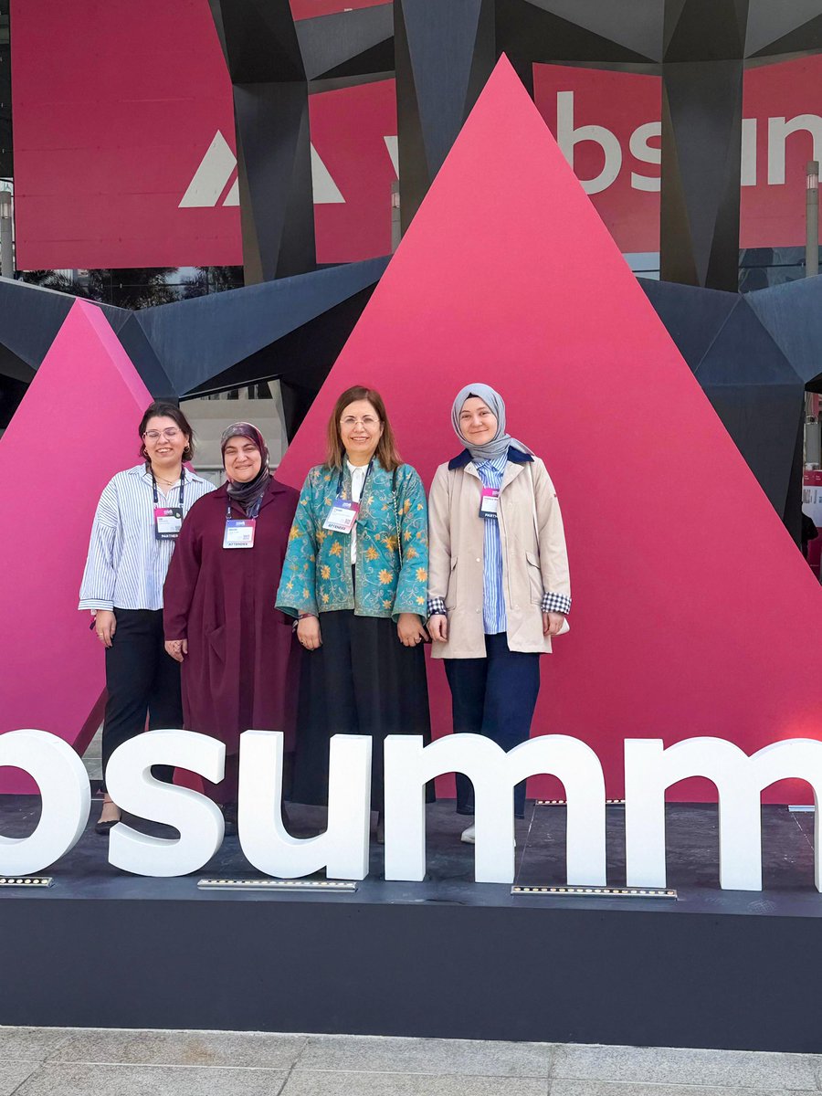 İnovasyonda Kadın Girişimcilik Programımızda yer alan girişimcilerimizle birlikte, yatırımcılar ve teknoloji liderleriyle yeni iş birlikleri geliştirmek üzere Doha’dayız.

Dünyanın en büyük teknoloji ve inovasyon buluşmalarından biri olan Web Summit Qatar 2026’da; kadın