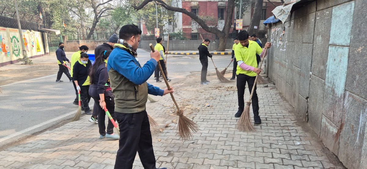 UIDAI's tweet image. We are celebrating ‘Swachhata Pakhwada’ from 1st February to 15th February 2026 at #UIDAI HO. Observing #cleanliness is a way of life, not just a campaign. Let's pledge to keep our surroundings clean.
#SwachhataPakhwada2026 #EkKadamSwachhataKiOr #Aadhaar