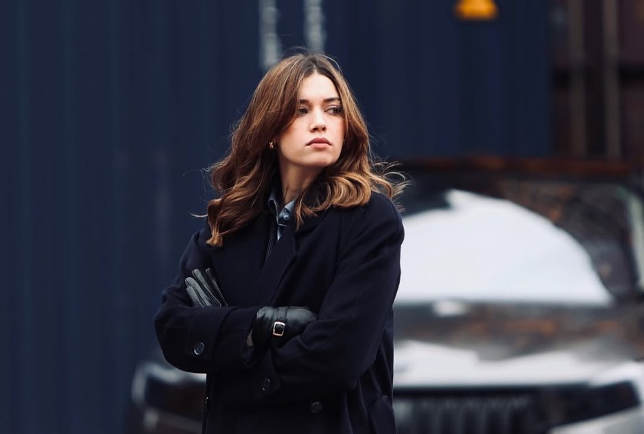 İnsan neyden çok bahsediyorsa o şey onda eksiktir #AfraSaraçoğlu AfraSaraçoğlu