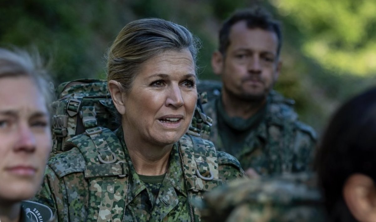 eeldenden's tweet photo. 🇪🇺🇳🇱 Dutch Queen Maxima has joined the army as a reservist. This comes a week after the White House insulted our veterans.

Members of the Royal family have called for a European Army as well https://t.co/qTmLlGw4E3